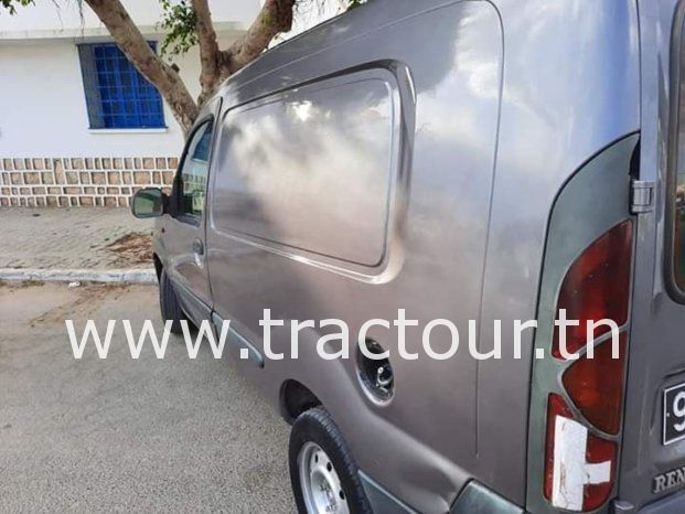 À vendre Utilitaire fourgon Renault Kangoo 1.9D complet