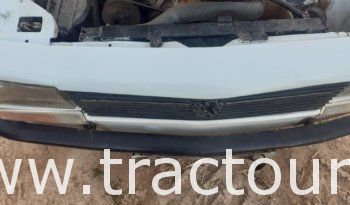 À vendre Camionnette 2 portes avec benne Peugeot 504 complet