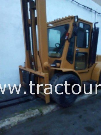 À vendre Chariot élévateur diesel Hyster H 5.00 FT complet