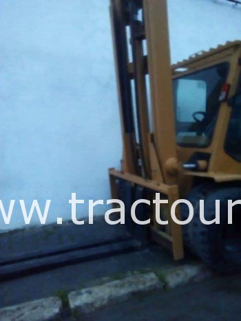 À vendre Chariot élévateur diesel Hyster H 5.00 FT complet