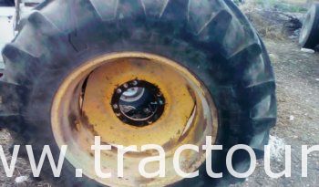 À vendre 2 Pneus agricoles 18.4-30 complet