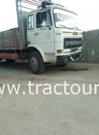 À vendre Camion plateau avec ridelles Fiat Iveco 115-17 complet