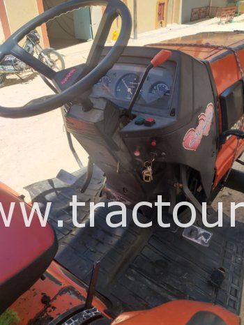 À vendre Tracteur Kubota L2900 complet