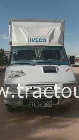 À vendre Camion fourgon Iveco TurboDaily 35.12 complet