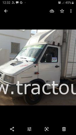 À vendre Camion fourgon Iveco TurboDaily 35.12 complet