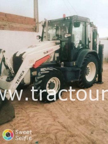 À vendre Tractopelle Terex TLB 890 complet