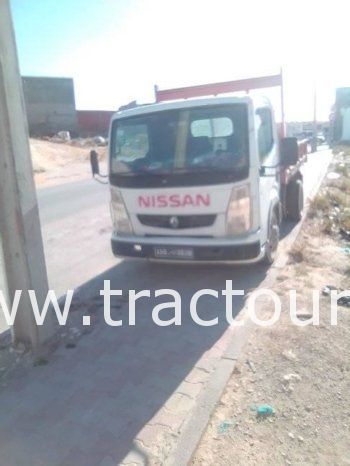 À vendre Camion benne Renault Maxity 2.5 dCi complet