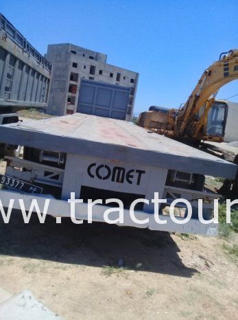 À vendre Semi remorque plateau sans ridelles Comet complet