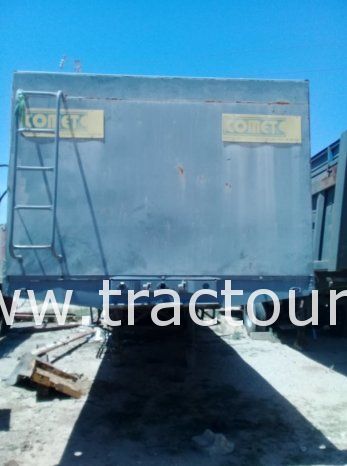 À vendre Semi remorque plateau sans ridelles Comet complet