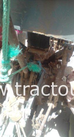À vendre Tracteur IMT 560 complet