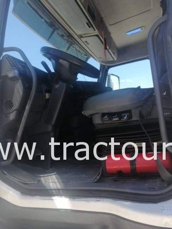 À vendre Tracteur Volvo FH 400 avec semi remorque plateau 3 essieux complet