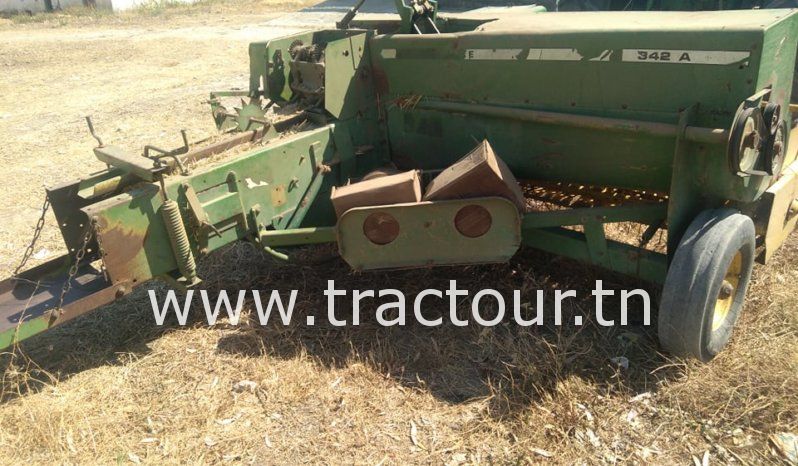 À vendre Tracteur avec matériels John Deere 3130 ➕ presse à paille brissa John Deere 342 A complet