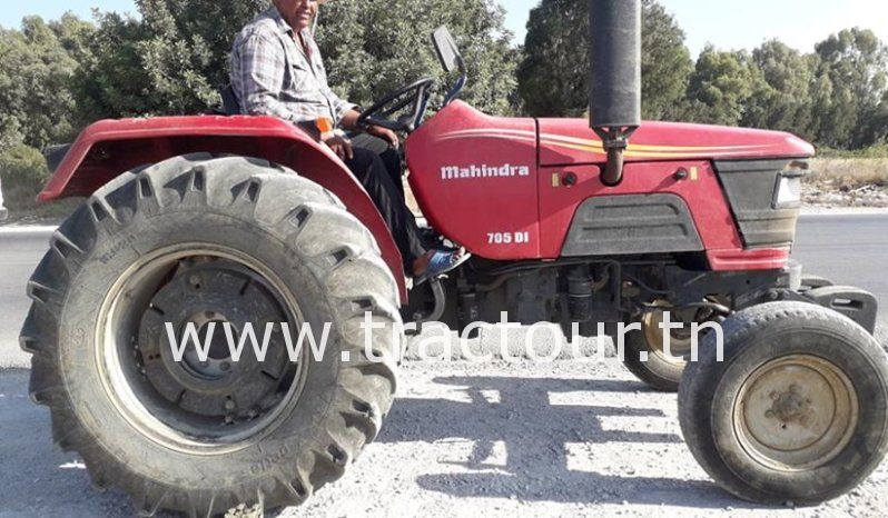 À vendre Tracteur Mahindra 705 DI complet