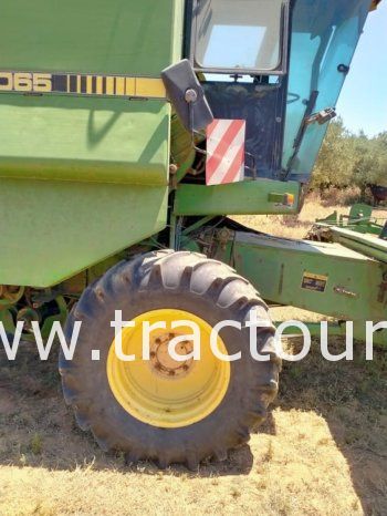 À vendre Moissonneuse batteuse John Deere 1065 complet
