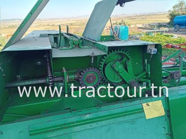 À vendre Presse à paille – Brissa John Deere 349 complet