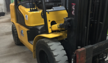 À vendre Chariot élévateur gaz Hyundai 3,5 tonnes triplex avec déplacement latérale complet