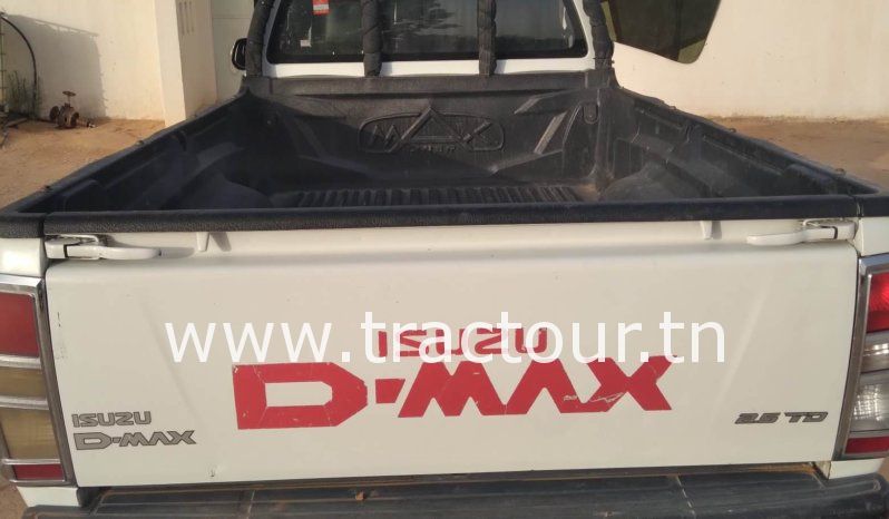 À vendre Camionnette 2 portes avec benne Isuzu D-max 2.5 TD Khalije complet