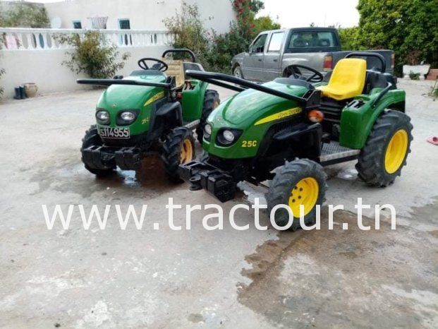 À vendre Micro-tracteur John Deere 25C complet