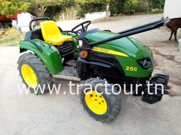 À vendre Micro-tracteur John Deere 25C complet