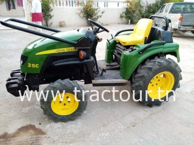 À vendre Micro-tracteur John Deere 25C complet