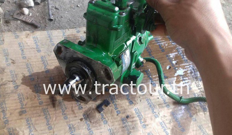 Cherche pompe à gasoil moteur 3 cylindres نلوج على مضخة وقود complet