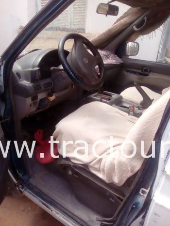 À vendre Utilitaire fourgon Nissan Vanette 2.3D moteur Isuzu complet
