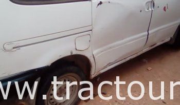 À vendre Utilitaire fourgon Nissan Vanette 2.3D moteur Isuzu complet