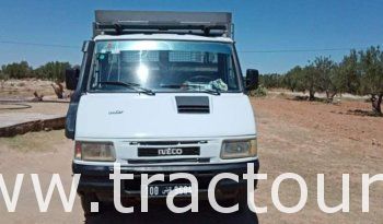 À vendre Camion plateau avec ridelles Iveco Daily 35.10 complet
