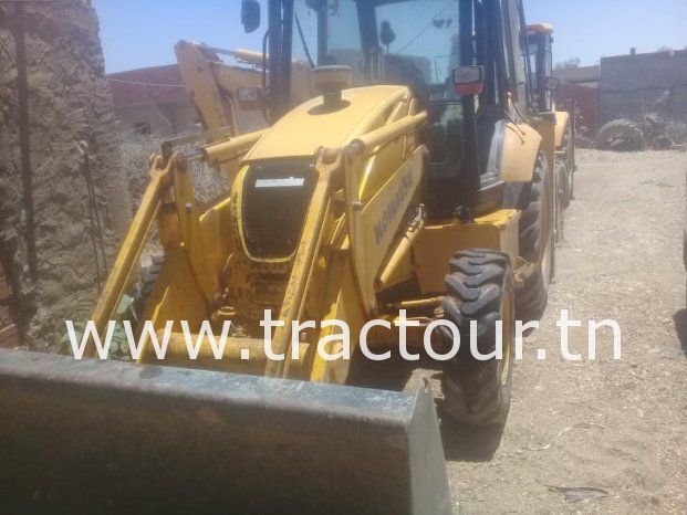 À vendre Tractopelle Komatsu complet