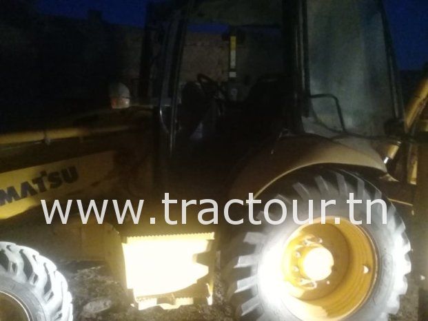 À vendre Tractopelle Komatsu complet