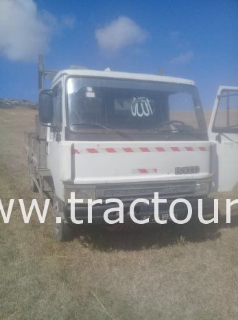 À vendre Camion plateau avec ridelles Iveco Zeta 65.9 complet