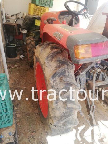 À vendre Tracteur Kubota L3200 complet