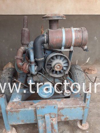 À vendre Motopompe moteur 4 cylindres VM ➕ pompe Caprari complet
