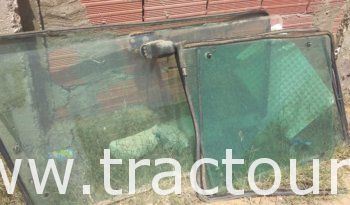 À vendre Tracteur avec cabine Deutz DX 90A boîte de vitesses et pont d’origine ZF 5 cylindres  ➕ #charrue_à_socs complet
