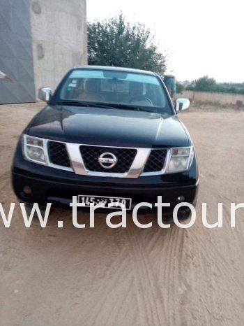 À vendre Pick-up 4×4 avec benne Nissan Navara 3 D40 complet