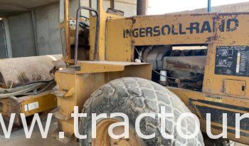 À vendre Rouleau compacteur monocylindre Ingersoll Rand 12 tonnes moteur Deutz 6 cylindres complet