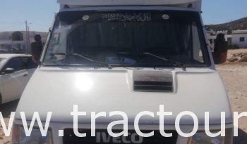 À vendre Pompe à chape 3 cylindres Putzmeister ou échanger contre camion Iveco Daily ou OM40 complet