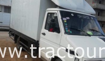 À vendre Pompe à chape 3 cylindres Putzmeister ou échanger contre camion Iveco Daily ou OM40 complet