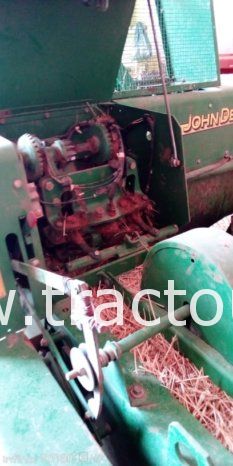 À vendre Presse à paille – Brissa John Deere 359 complet