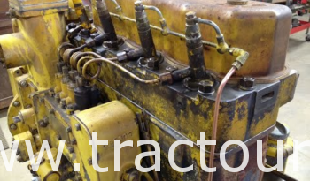Cherche 4 injecteurs  pour tracteur à chenilles Caterpillar D2 نلوج على complet