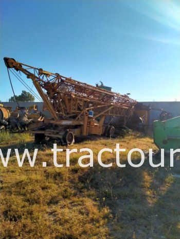 À vendre Grue à montage rapide Potain Hauteur 30m Porté 33m complet
