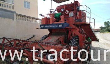 À vendre Moissonneuse batteuse Deutz 1202 Mateur avec presse a paille brissa Deutz complet