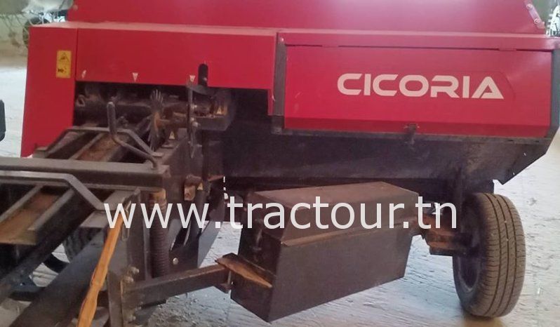 À vendre Presse à paille – Brissa Cicoria 8747F complet
