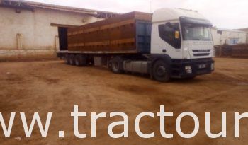 À vendre Tracteur routier Iveco Stralis 450 avec avec semi remorque plateau 3 essieux complet