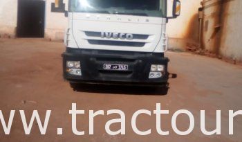 À vendre Tracteur routier Iveco Stralis 450 avec avec semi remorque plateau 3 essieux complet