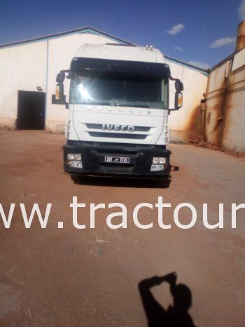À vendre Tracteur routier Iveco Stralis 450 avec avec semi remorque plateau 3 essieux complet
