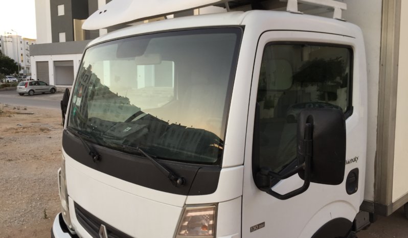 À vendre Camionnette avec cabine frigorifique Renault Maxity 130 DXI complet