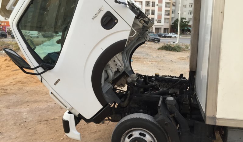 À vendre Camionnette avec cabine frigorifique Renault Maxity 130 DXI complet