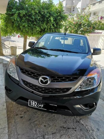 À vendre Pick-up 4×4 avec benne Mazda BT50 complet