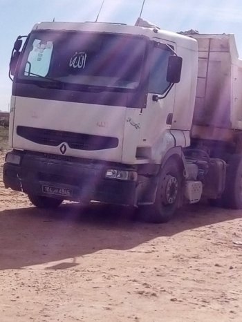 À vendre tracteur routier Renault Kerax 380 avec semi remorque benne complet